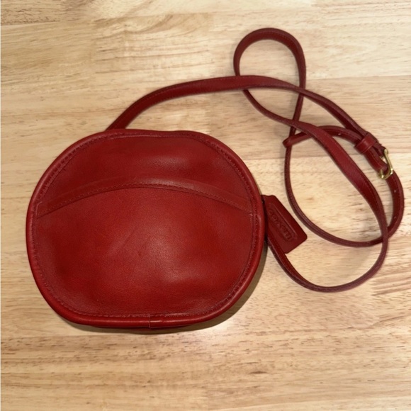 Coach Handbags - Vintage Coach Chester Canteen Red Crossbody Bag 9982